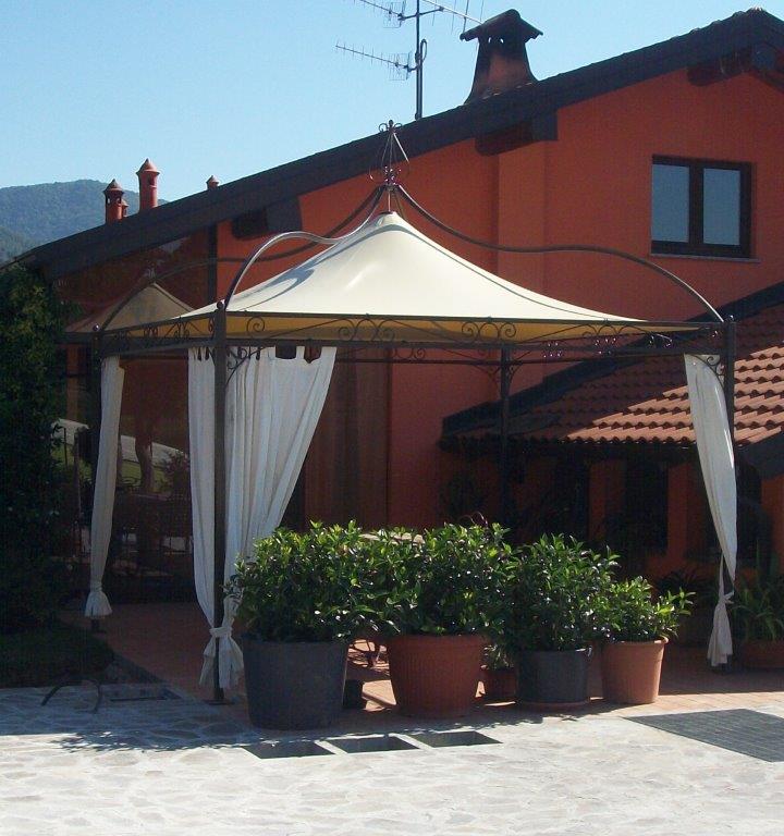Gazebo in ferro